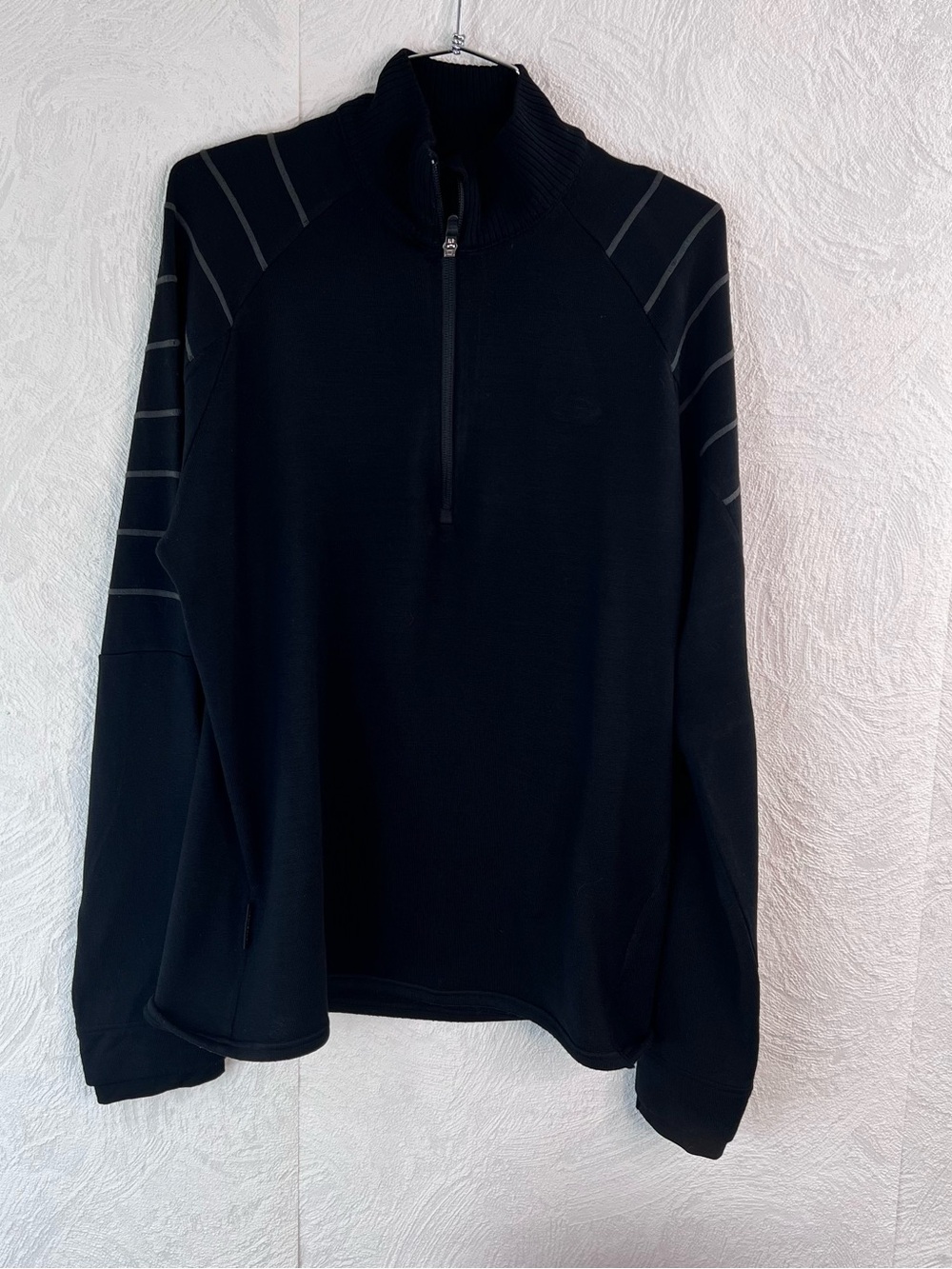 IceBreaker 320 Sport Men's Large Black pull over Merino Wool Quater Zip Size Lg